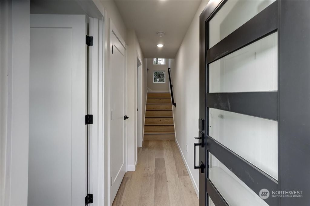 Photo of 911 NE 70th Street #C, Seattle, WA 98115 (MLS # 2034148)