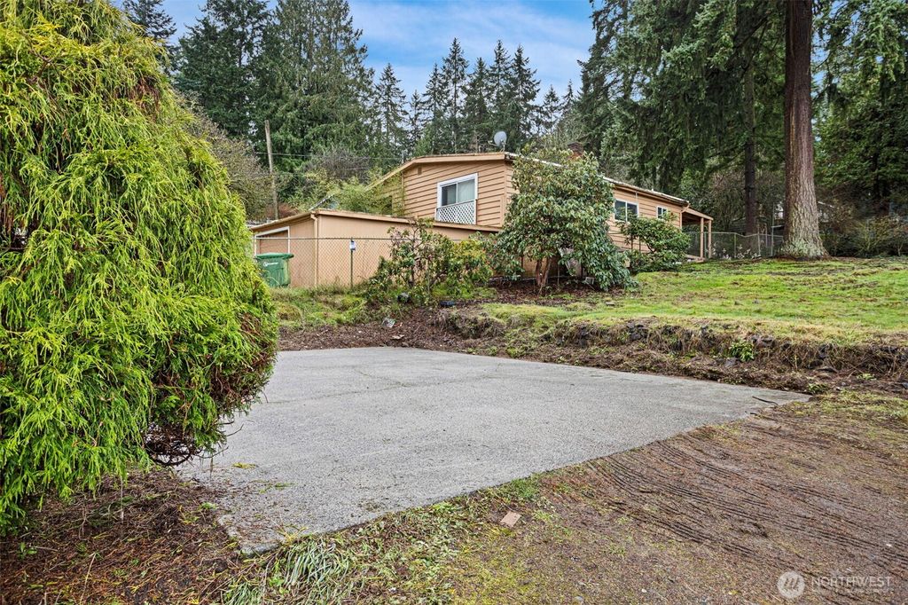 Photo of 19015 16th Avenue NE, Shoreline, WA 98155 (MLS # 2465444)