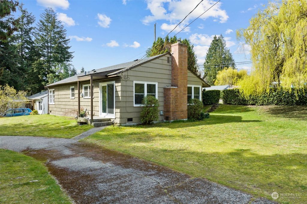 Photo of 16340 27th Avenue NE, Shoreline, WA 98155 (MLS # 2057388)