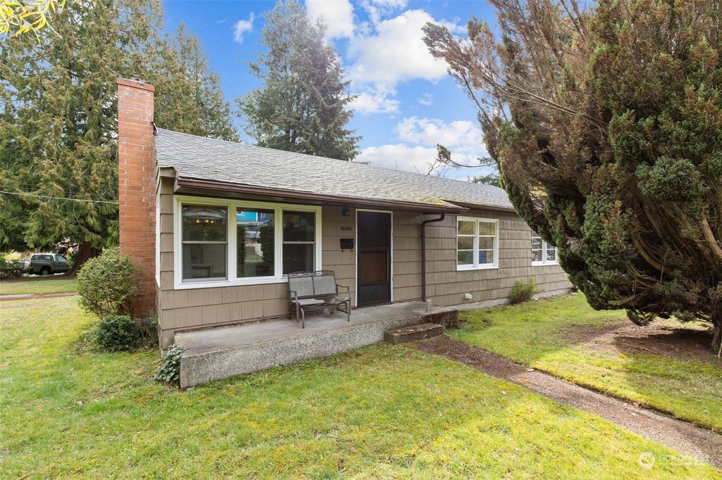 Photo of 16340 27th Avenue NE, Shoreline, WA 98155 (MLS # 2057388)
