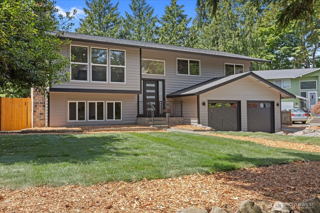 Photo of 24316 91st Avenue W, Edmonds, WA 98026 (MLS # 2395730)