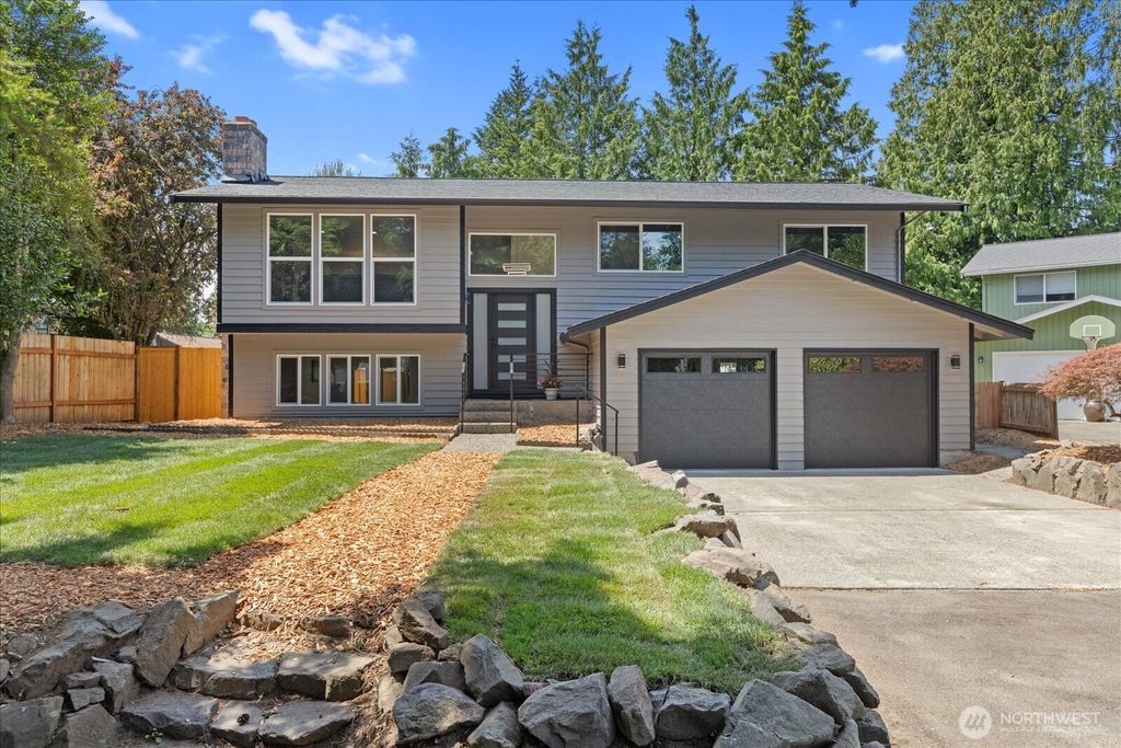 Photo of 24316 91st Avenue W, Edmonds, WA 98026 (MLS # 2395730)
