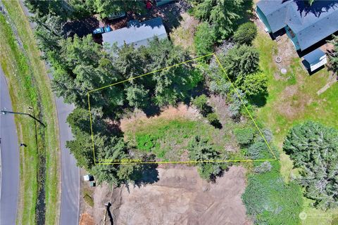 128 Polaris Boulevard SW Ocean Shores WA 98569