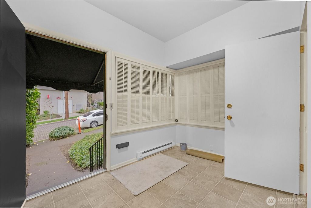 Photo of 708 Warren Avenue N, Seattle, WA 98109 (MLS # 2459098)