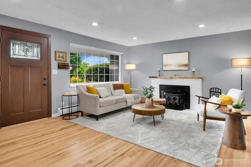 Photo of 8627 34th Avenue SW, Seattle, WA 98126 (MLS # 2522388)