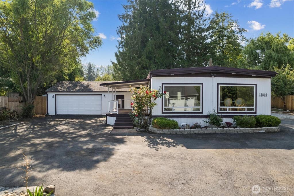 Photo of 13816 51st Avenue E, Tacoma, WA 98446 (MLS # 2567456)