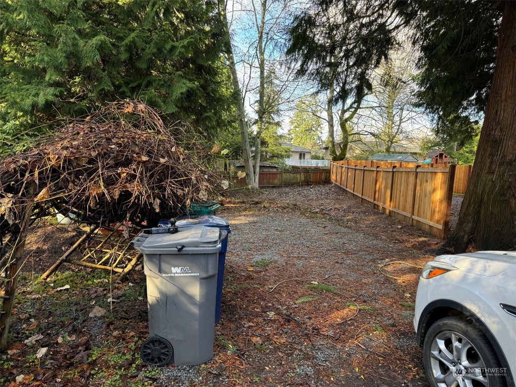 Photo of 82 XX 45th Place W, Mukilteo, WA 98275 (MLS # 2313658)