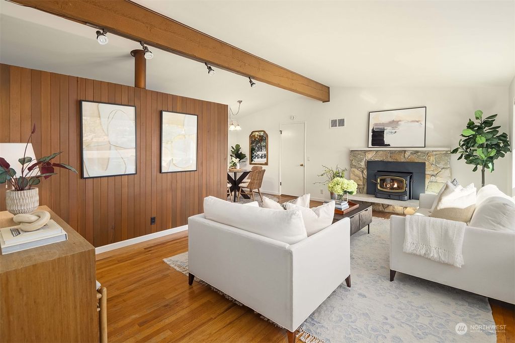 Photo of 2503 155th Avenue SE, Bellevue, WA 98007 (MLS # 2284949)