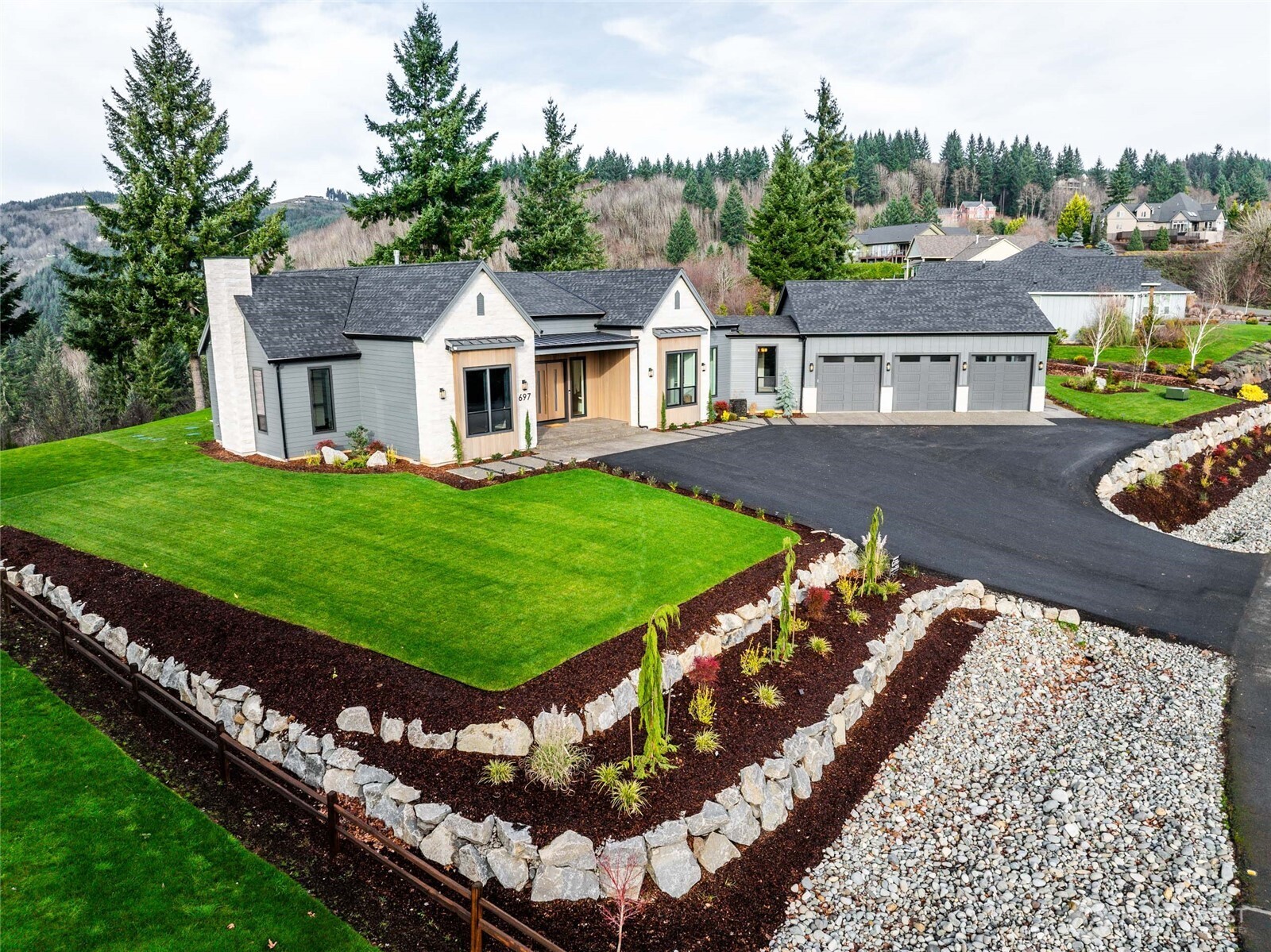 697 Sommerset Road