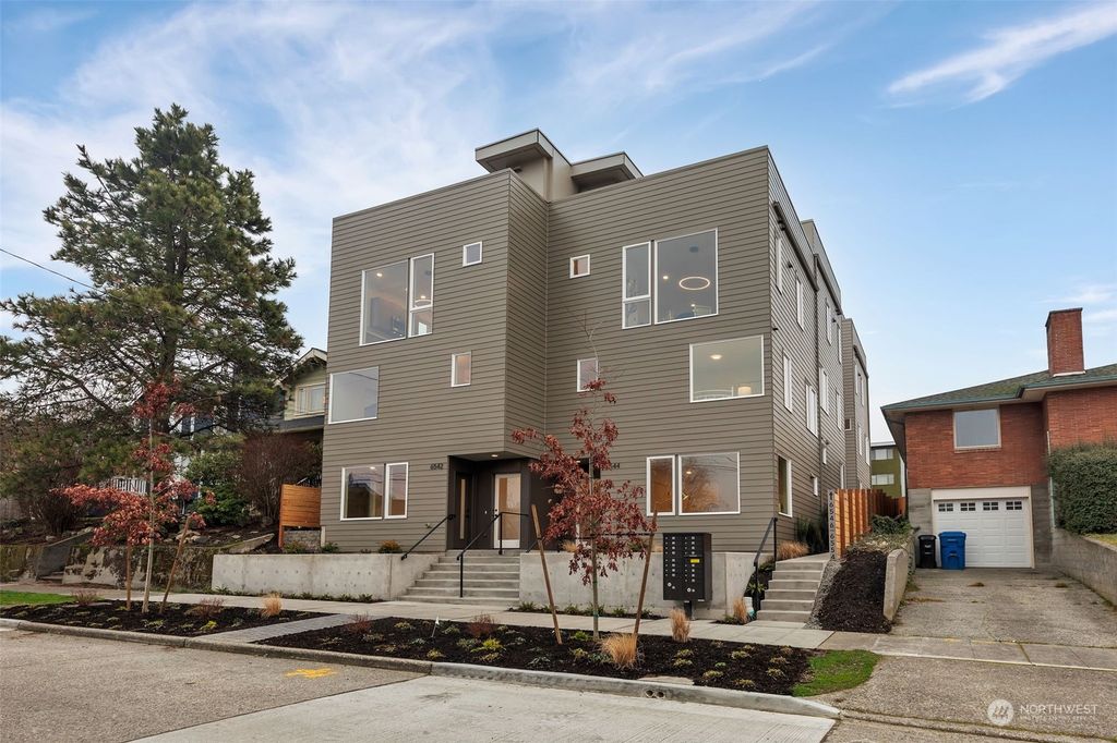 Photo of 6542 44th Avenue SW, Seattle, WA 98136 (MLS # 2326429)