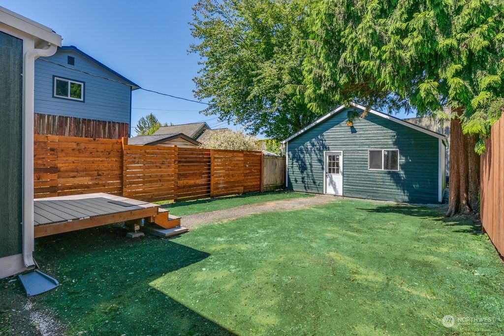 Photo of 2426 Harrison Avenue, Everett, WA 98201 (MLS # 2253524)