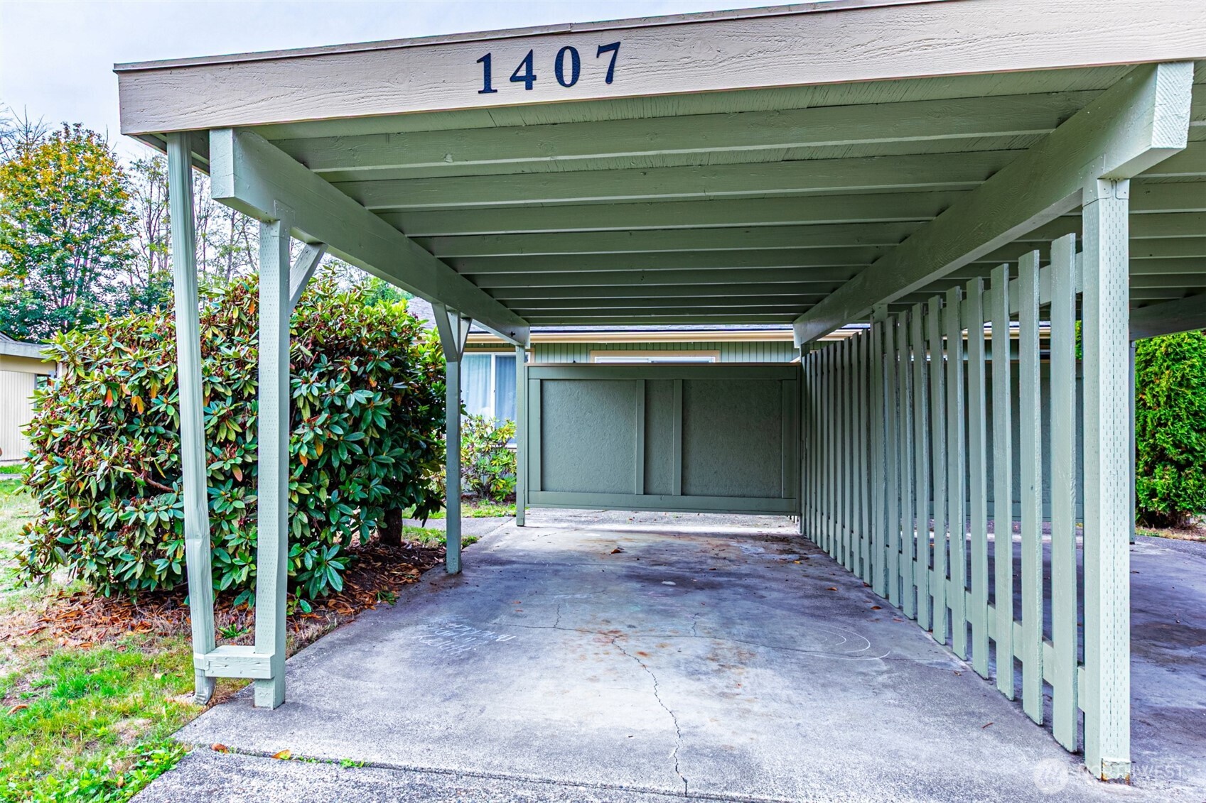 1405 Josephine Court SE