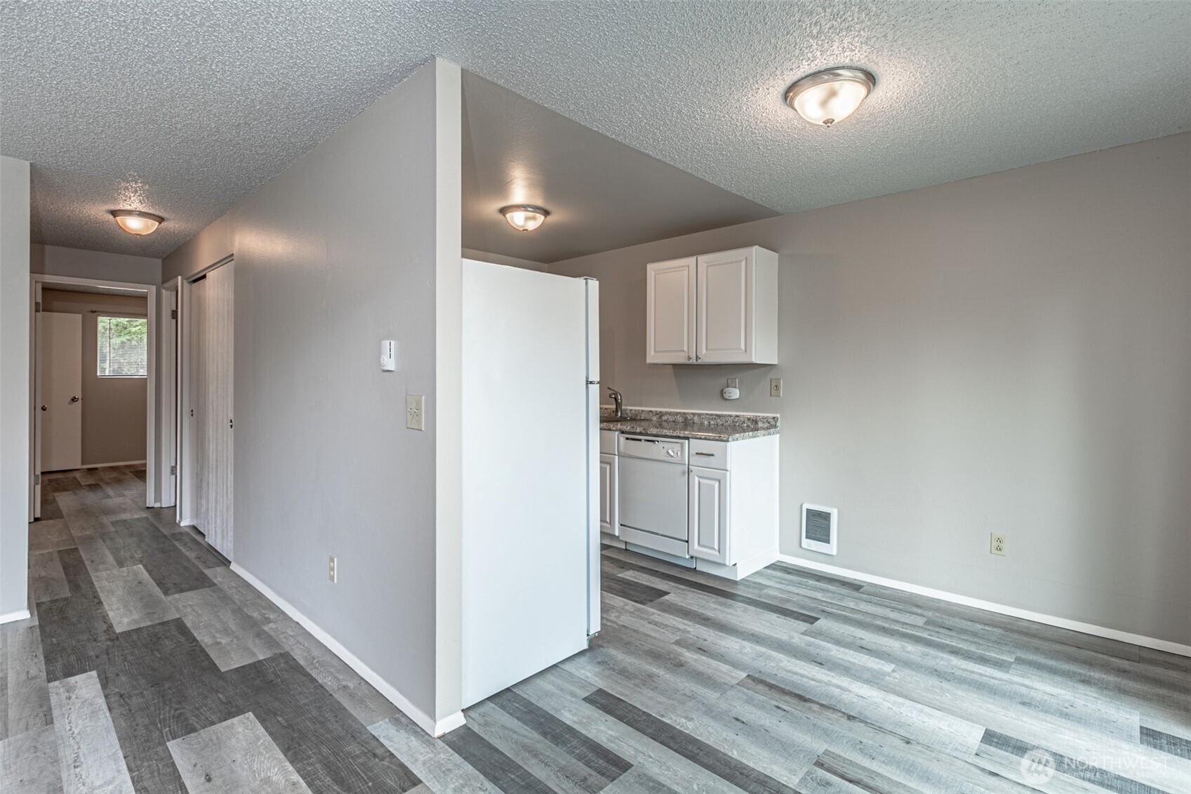 1405 Josephine Court SE