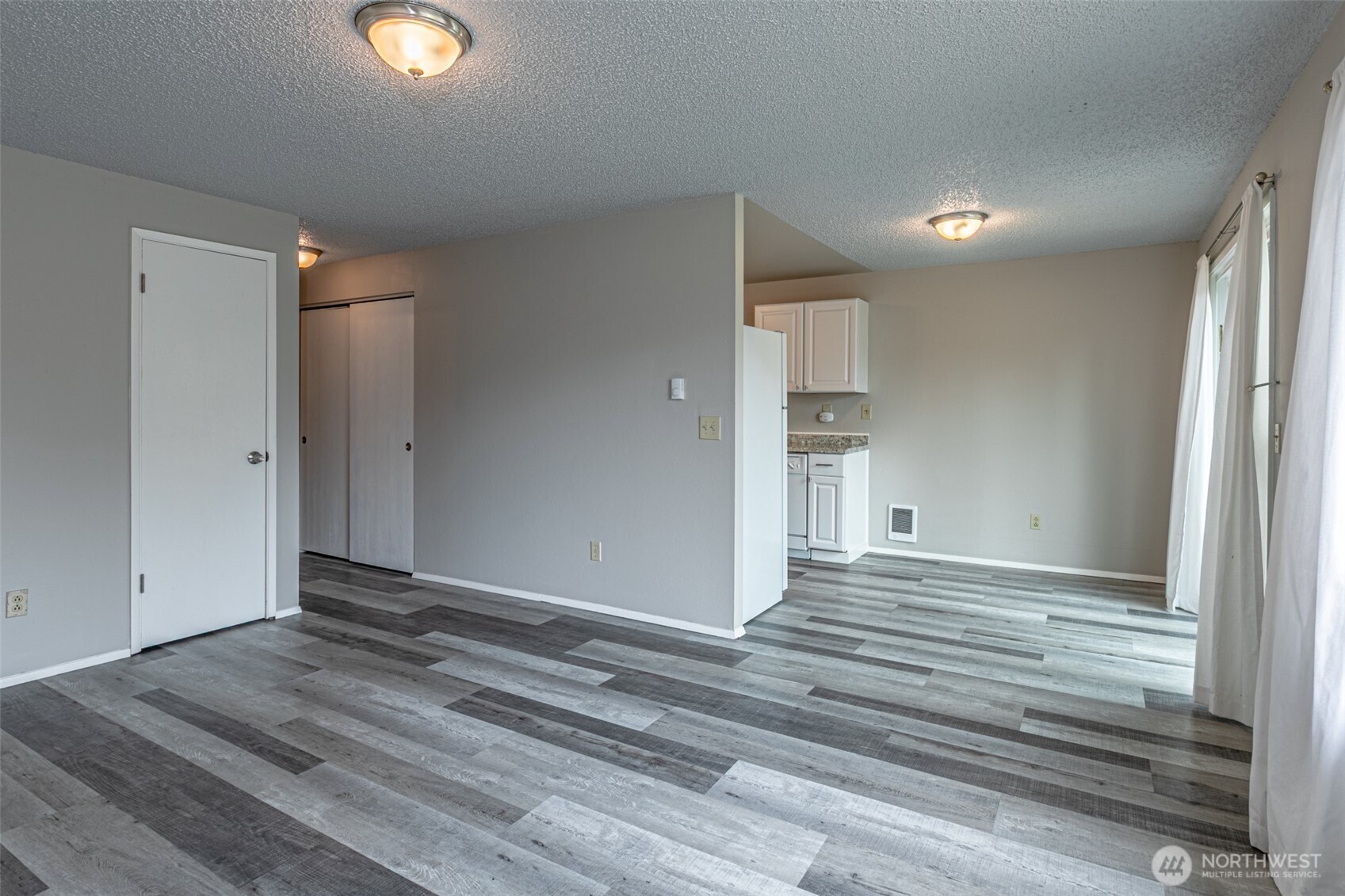 1405 Josephine Court SE