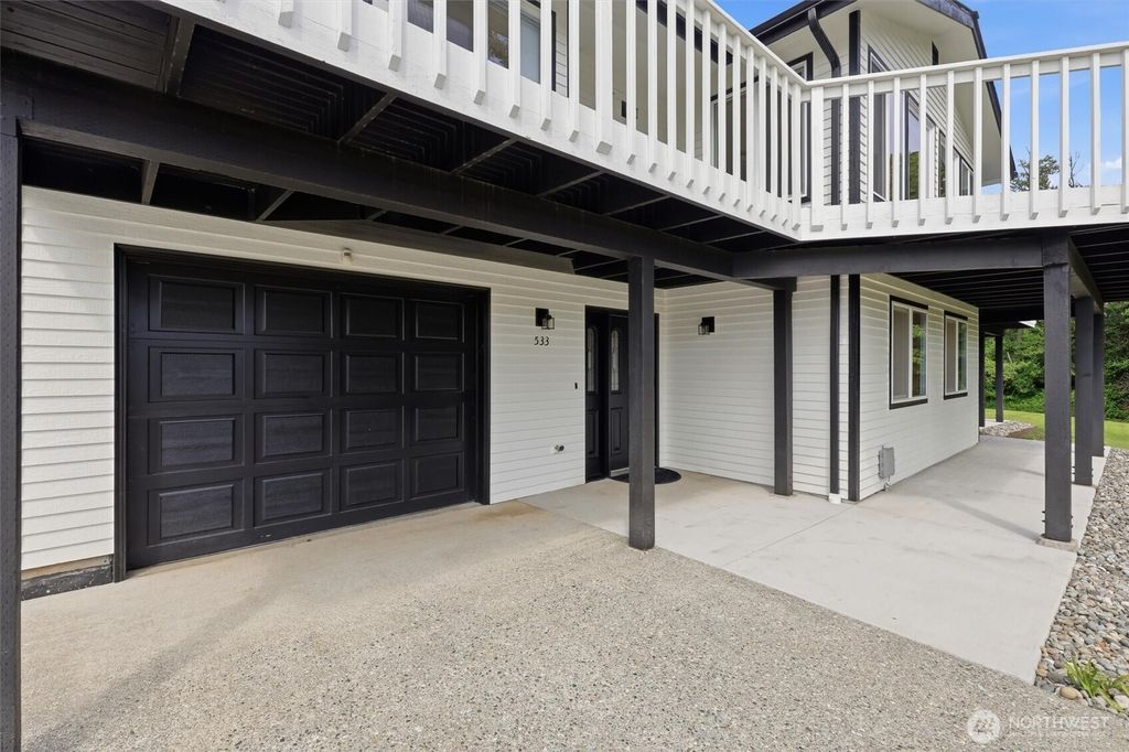Photo of 533 316 Street NE, Stanwood, WA 98292 (MLS # 2527244)
