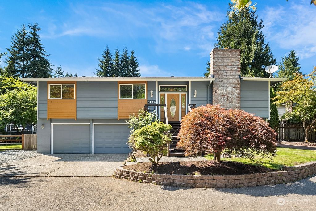 Photo of 5126 NE 187th Street, Lake Forest Park, WA 98155 (MLS # 2132893)