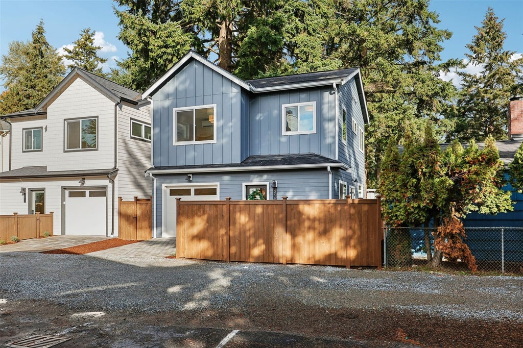 Photo of 13715 Stone Avenue N, Seattle, WA 98133 (MLS # 2595974)