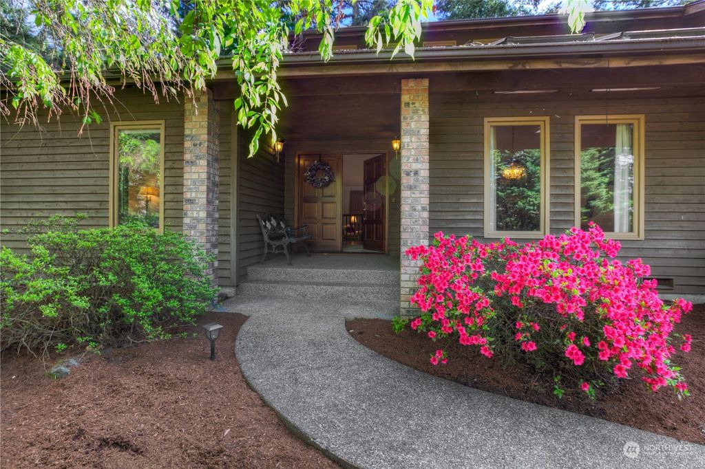 Photo of 19003 146th Avenue SE, Renton, WA 98058 (MLS # 2235444)