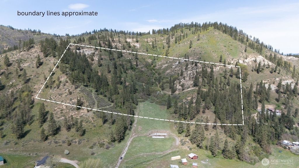 Photo of 67 Karl Downs Lane, Cashmere, WA 98815 (MLS # 2509459)