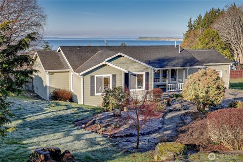 Photo of 113 Marine View Place, Port Townsend, WA 98368 (MLS # 2468858)