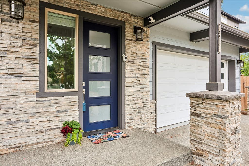 Photo of 4314 137th Place SW, Lynnwood, WA 98087 (MLS # 2563684)