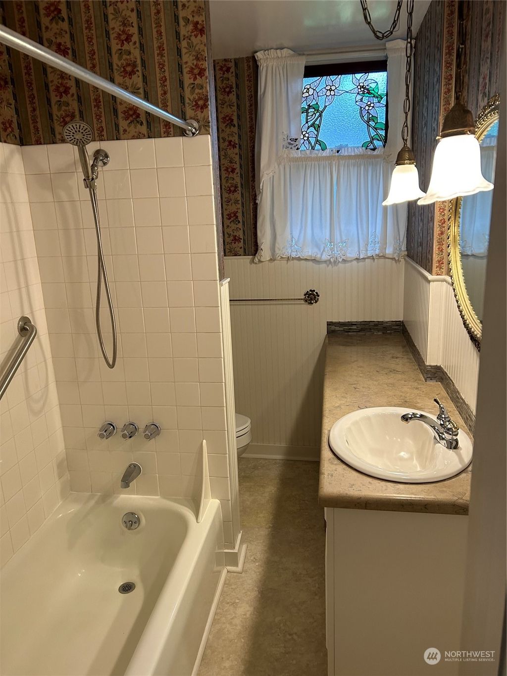 Photo of 6313 4th Avenue NE, Seattle, WA 98115 (MLS # 2058471)