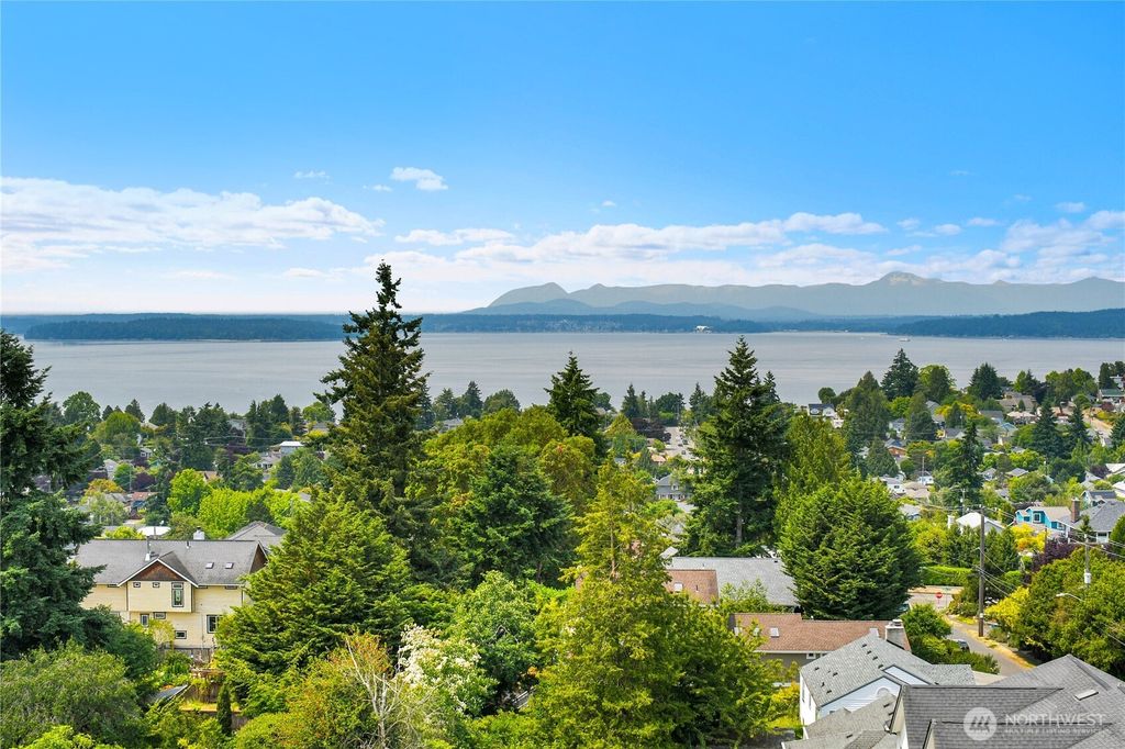 Photo of 5001 California Avenue SW #212, Seattle, WA 98136 (MLS # 2464871)