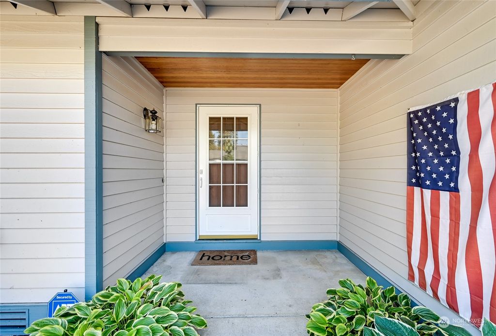 Photo of 22124 76th Avenue W #B, Edmonds, WA 98026 (MLS # 1989565)