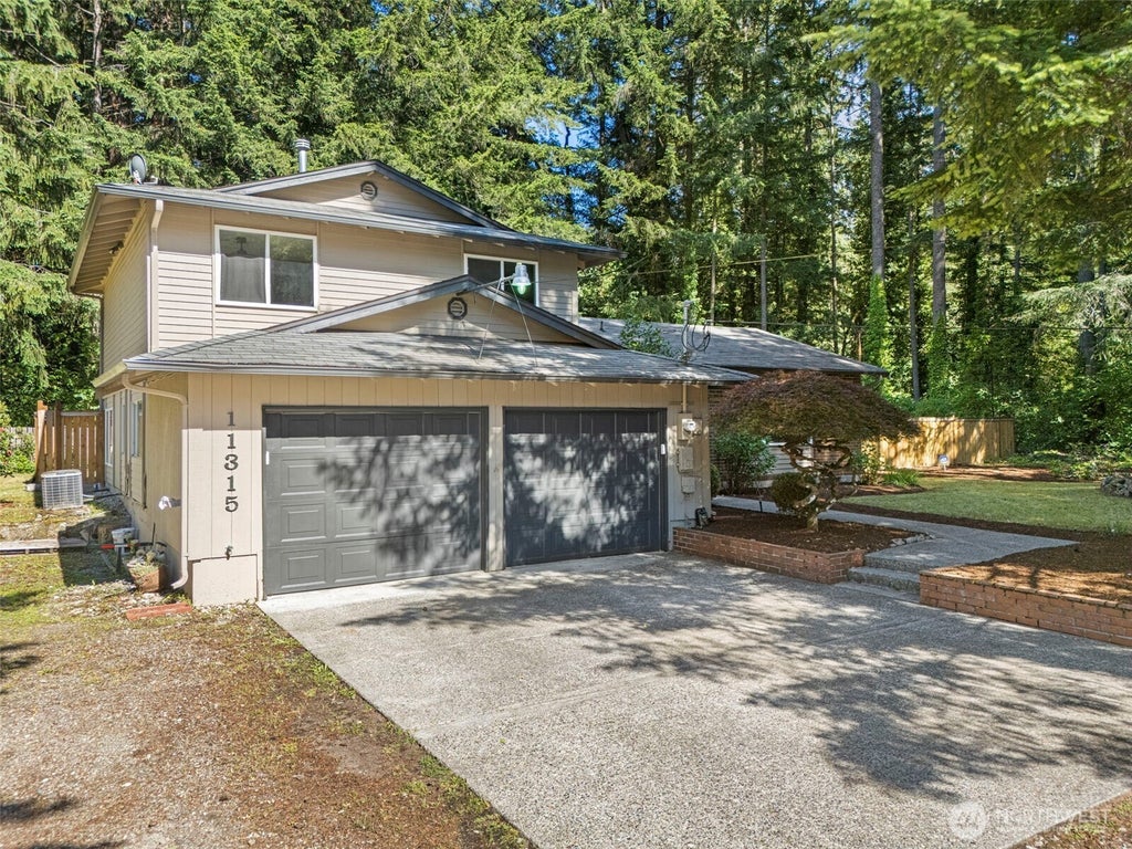 Photo of 11315 83rd Avenue SW, Lakewood, WA 98498 (MLS # 2543118)