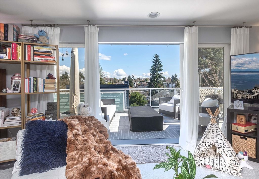 Photo of 4258 N Whitman Ave Ave, Seattle, WA 98103 (MLS # 2490696)