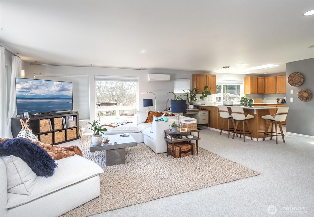 Photo of 4258 N Whitman Ave Ave, Seattle, WA 98103 (MLS # 2490696)