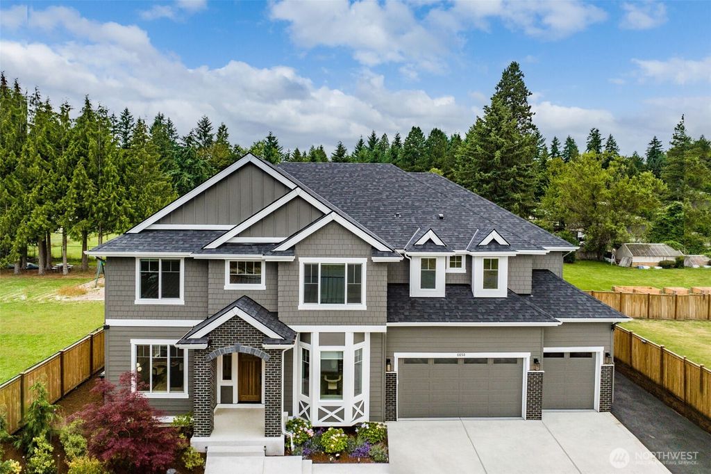 Photo of 13233 158th Avenue SE, Renton, WA 98059 (MLS # 2409130)