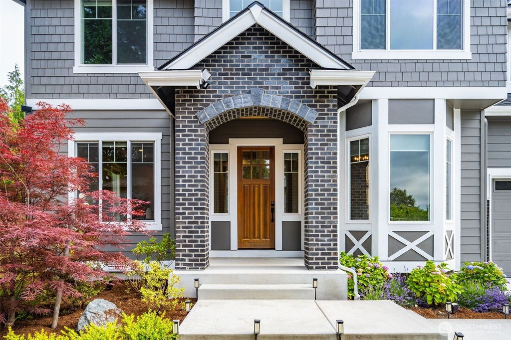 Photo of 13233 158th Avenue SE, Renton, WA 98059 (MLS # 2409130)