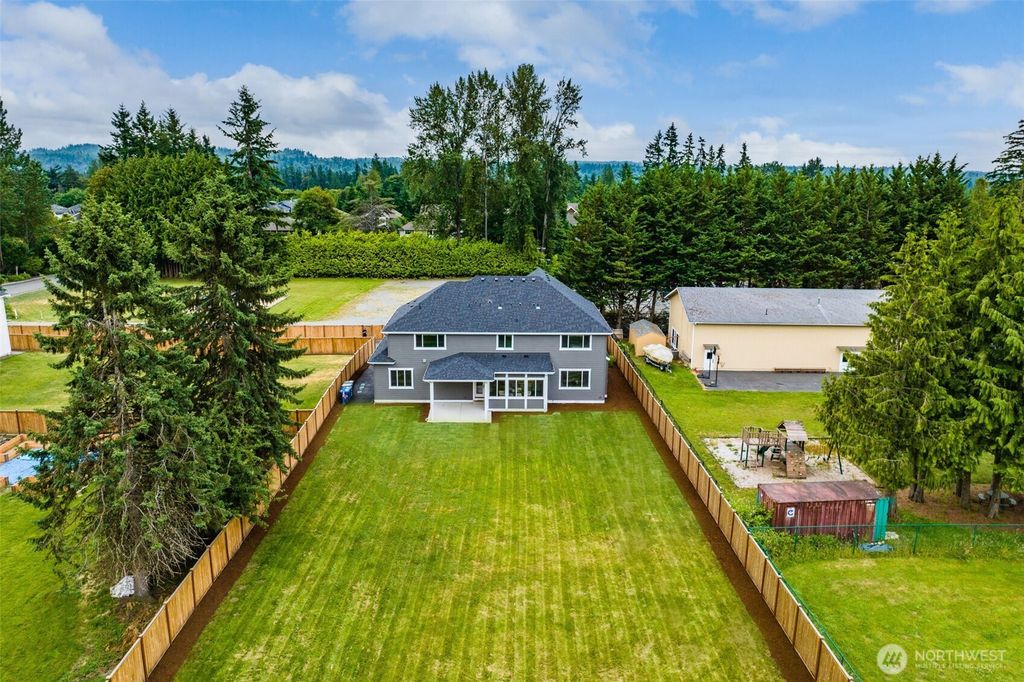Photo of 13233 158th Avenue SE, Renton, WA 98059 (MLS # 2409130)