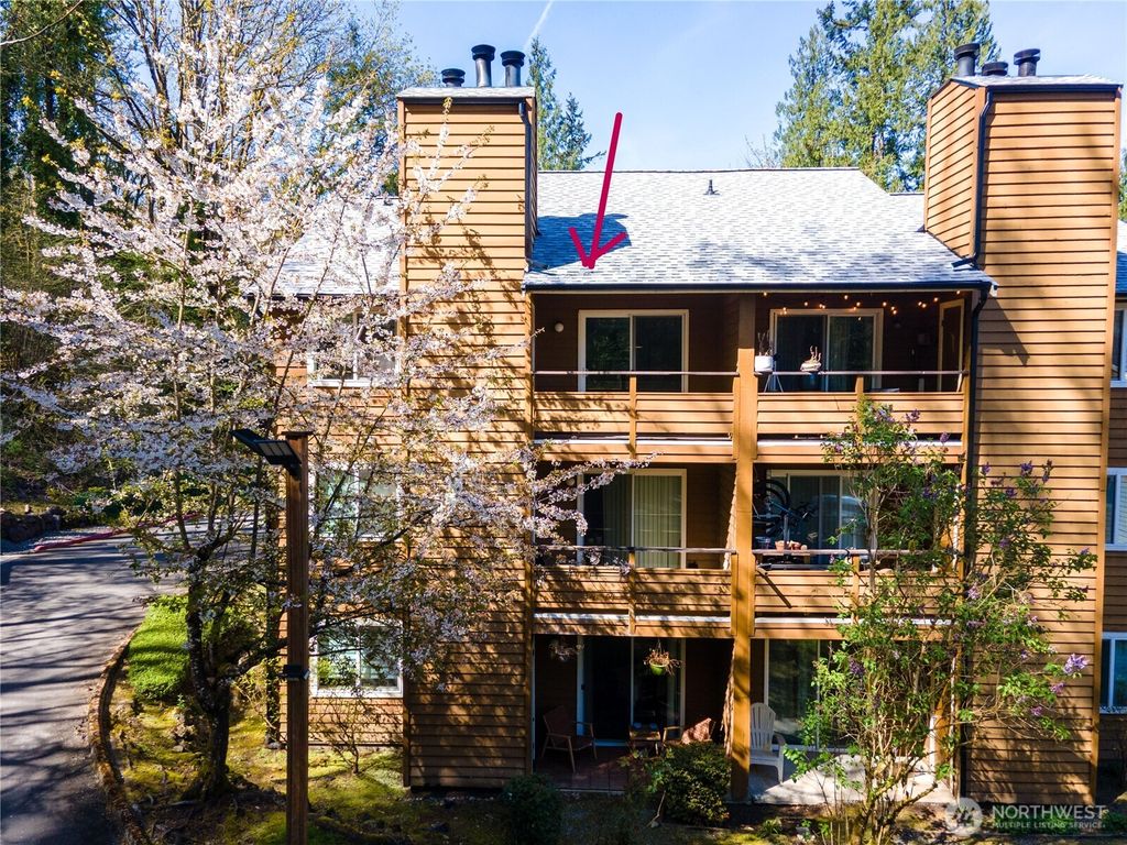 Photo of 455 Newport Way NW #206, Issaquah, WA 98027 (MLS # 2360501)