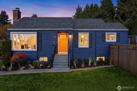 Photo of 3022 W Smith Street, Seattle, WA 98199 (MLS # 2587582)