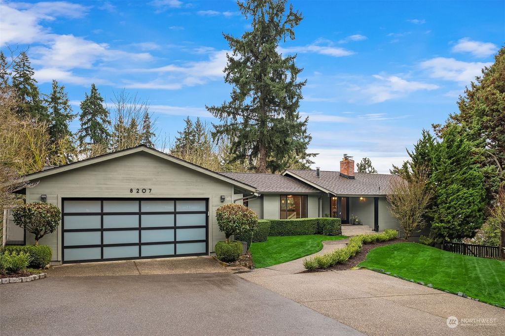 Photo of 8207 SE 48th Street, Mercer Island, WA 98040 (MLS # 2198368)