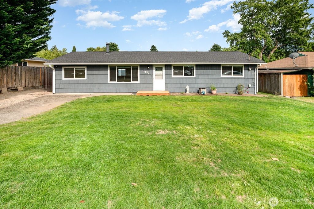 Photo of 16812 125th Avenue SE, Renton, WA 98058 (MLS # 2396389)