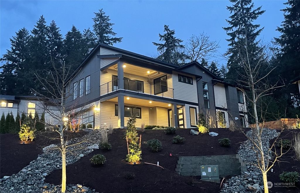 Photo of 7878 120th Place SE, Newcastle, WA 98056 (MLS # 2010369)