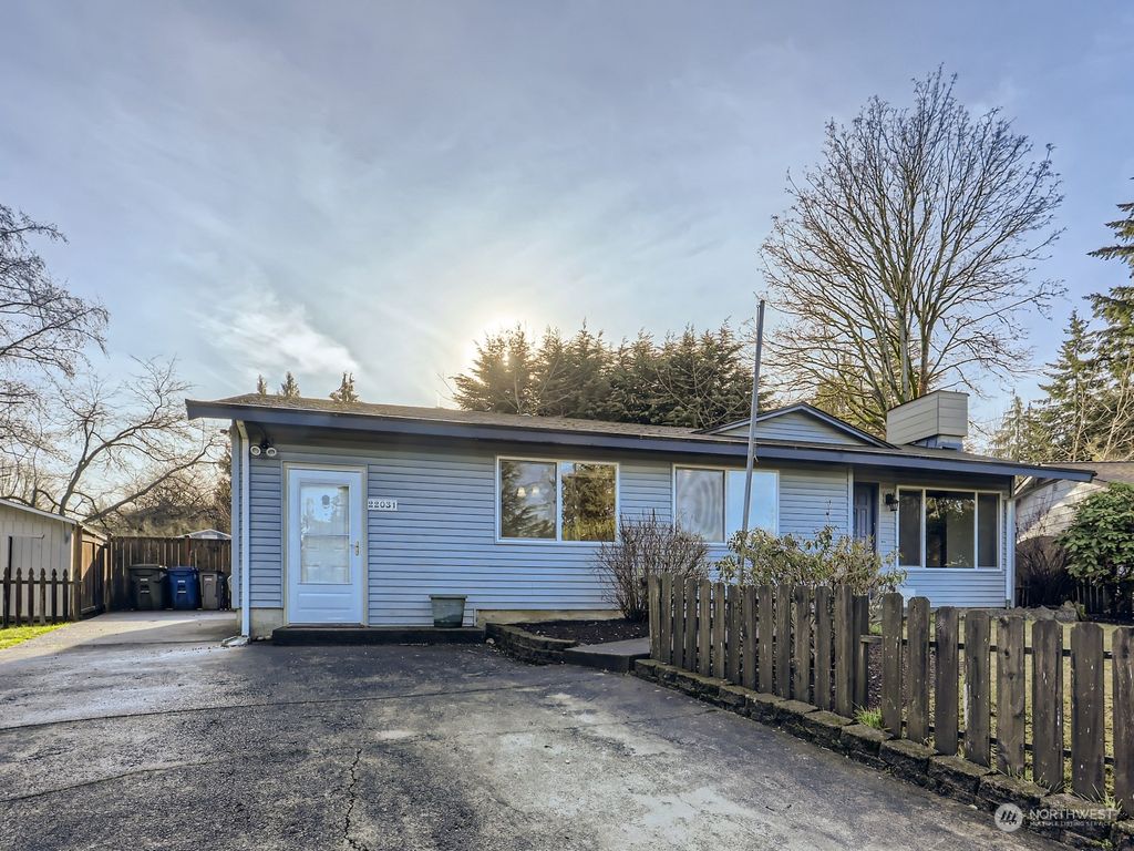 Photo of 22031 7th Avenue W, Bothell, WA 98021 (MLS # 2026828)