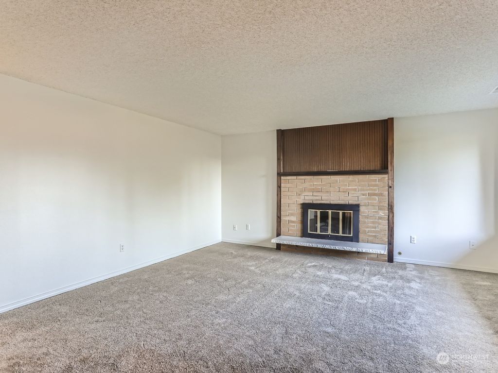 Photo of 22031 7th Avenue W, Bothell, WA 98021 (MLS # 2026828)