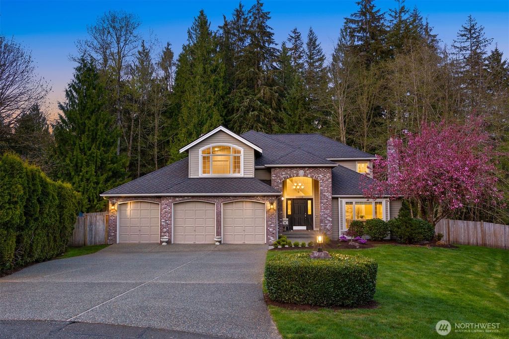 Photo of 22229 NE 189th Court, Woodinville, WA 98077 (MLS # 2356149)