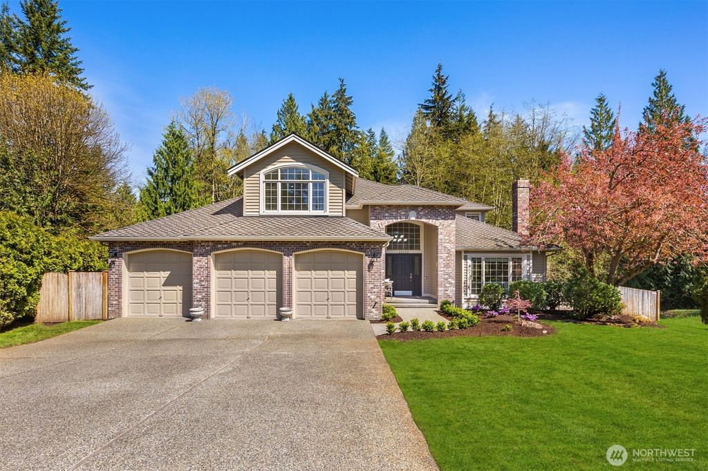 Photo of 22229 NE 189th Court, Woodinville, WA 98077 (MLS # 2356149)