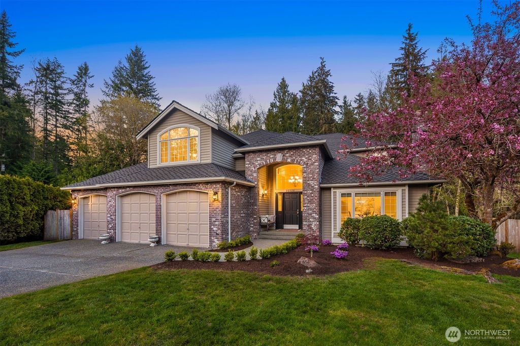 Photo of 22229 NE 189th Court, Woodinville, WA 98077 (MLS # 2356149)