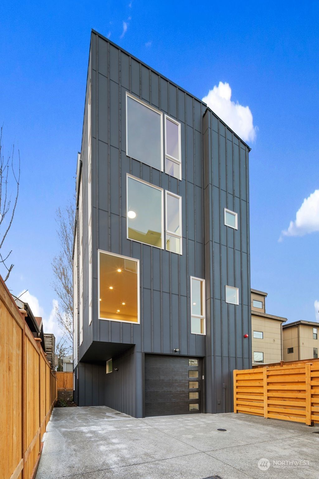 Photo of 1524 E Fir Street, Seattle, WA 98122 (MLS # 2313667)