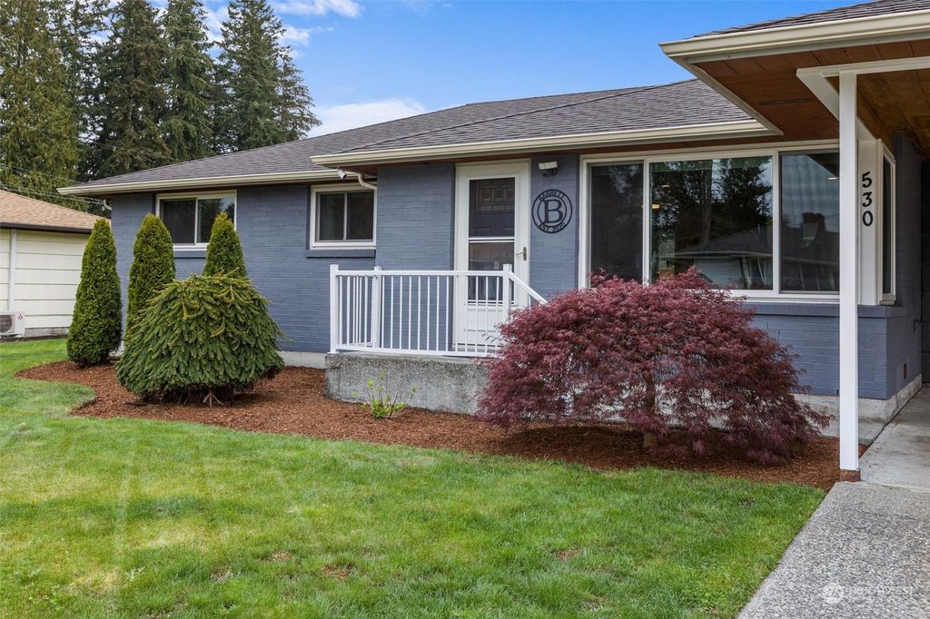 Photo of 530 E Beech Street, Everett, WA 98203 (MLS # 2062663)