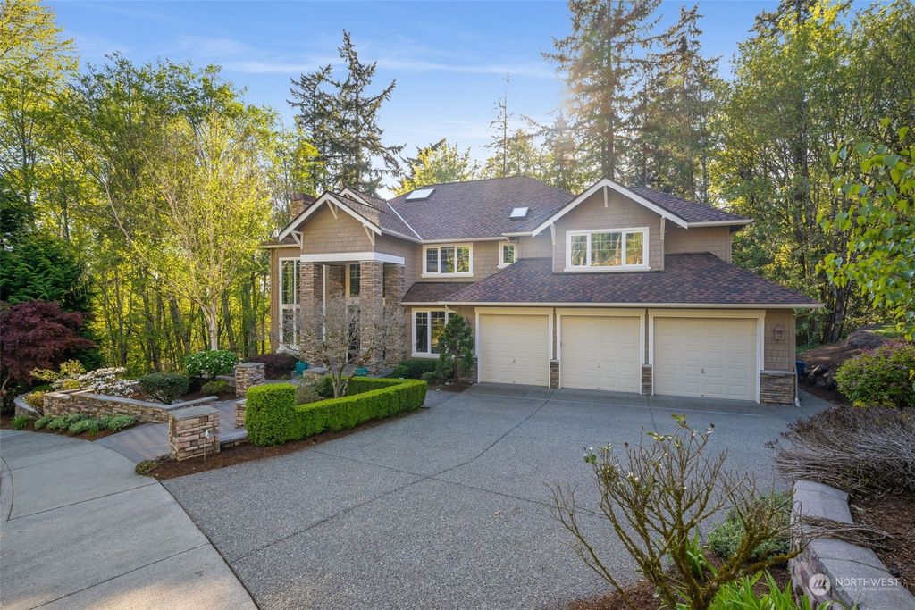 Photo of 6299 152nd Avenue SE, Bellevue, WA 98006 (MLS # 2235228)