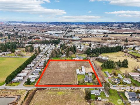 Photo of 7103 56th Street E, Puyallup, WA 98371 (MLS # 2442633)