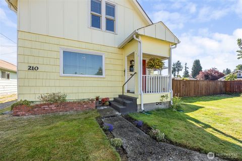 Photo of 210 S Yew Street, Centralia, WA 98531 (MLS # 2435317)
