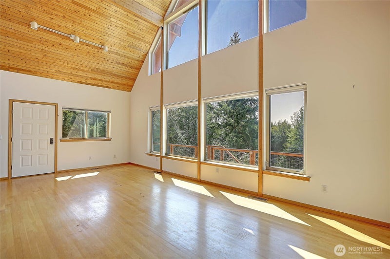 3441 Woodcrest Lane